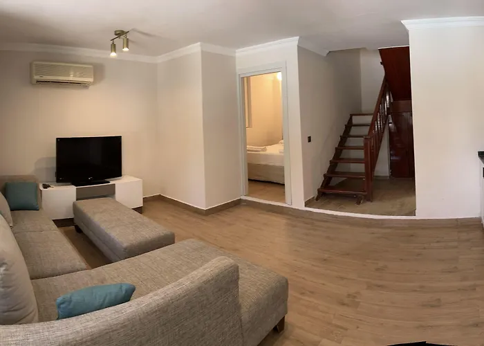 Szálloda Moonshine & Bodrum