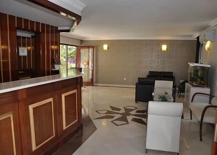 Moonshine & Szálloda 3*