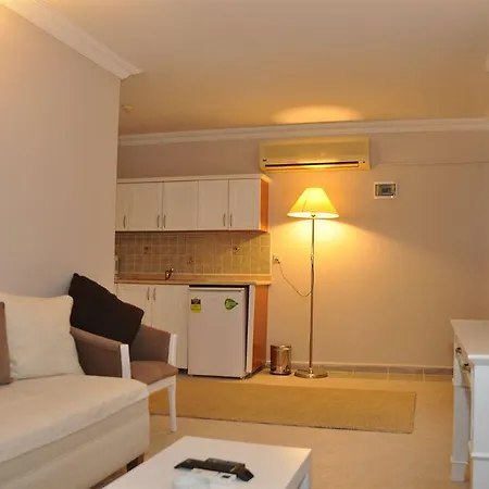 酒店 Moonshine & 3*