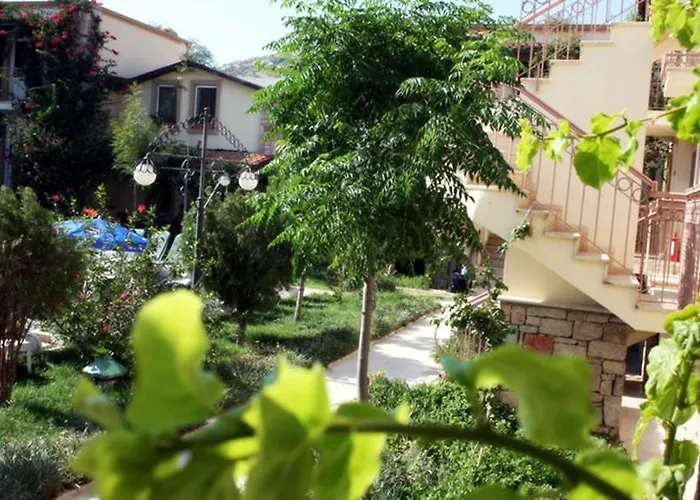 Moonshine & Hotell Bodrum
