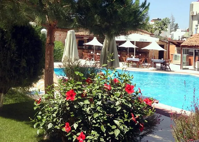 Hotell Moonshine & 3*