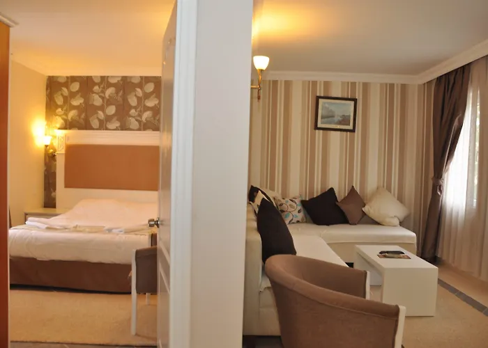 Moonshine & Hotell Bodrum